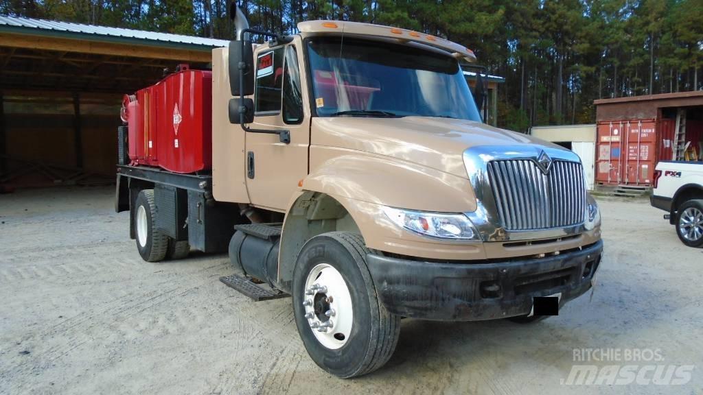 International 8500 Tovornjaki cisterne