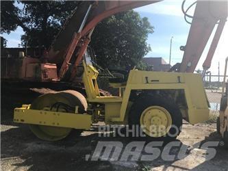 Bomag BW 142 D-2 Kompaktorji tal