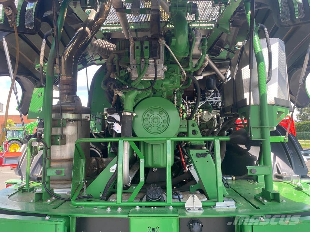 John Deere 8200 Kombajni za krmo