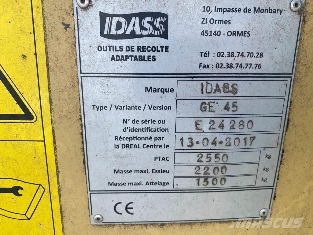 John Deere 8200 Kombajni za krmo