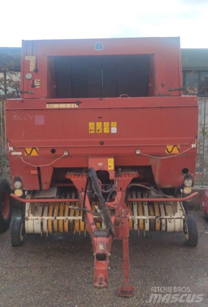 New Holland 5950 Balirke (okrogle bale)