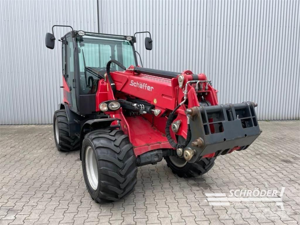 Schäffer 6680 T Kolesni nakladalci