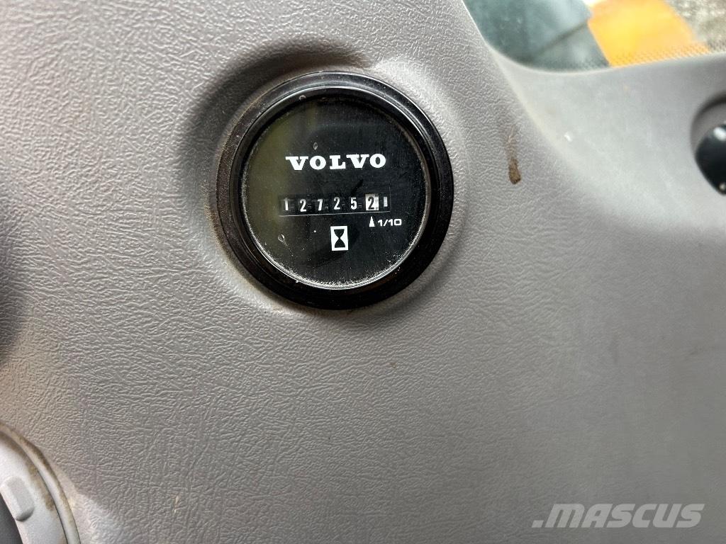 Volvo EC 220 EL Bagri goseničarji