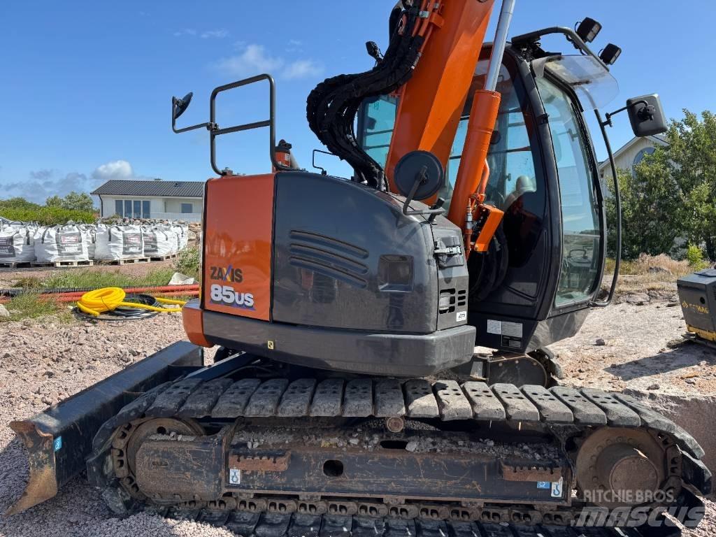 Hitachi ZX 85 US-6 Midi bagri 7t – 12t