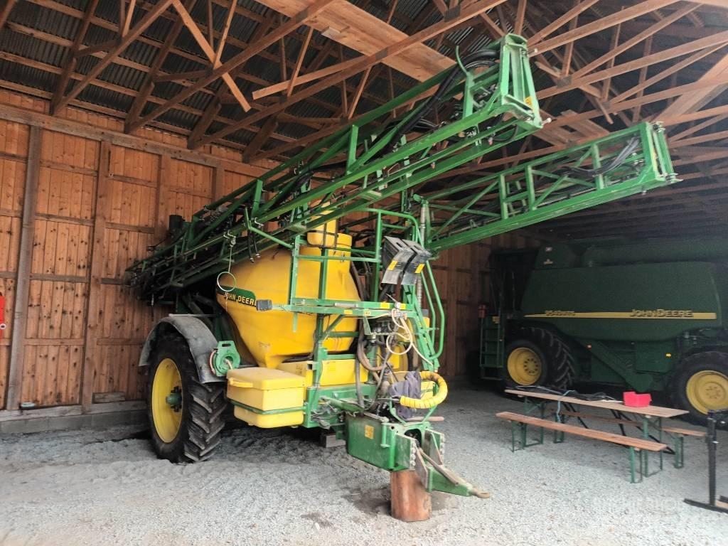John Deere 840 Vlečne škropilnice