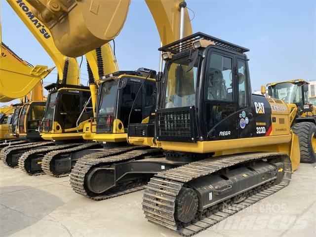 CAT 323 D L Bagri goseničarji
