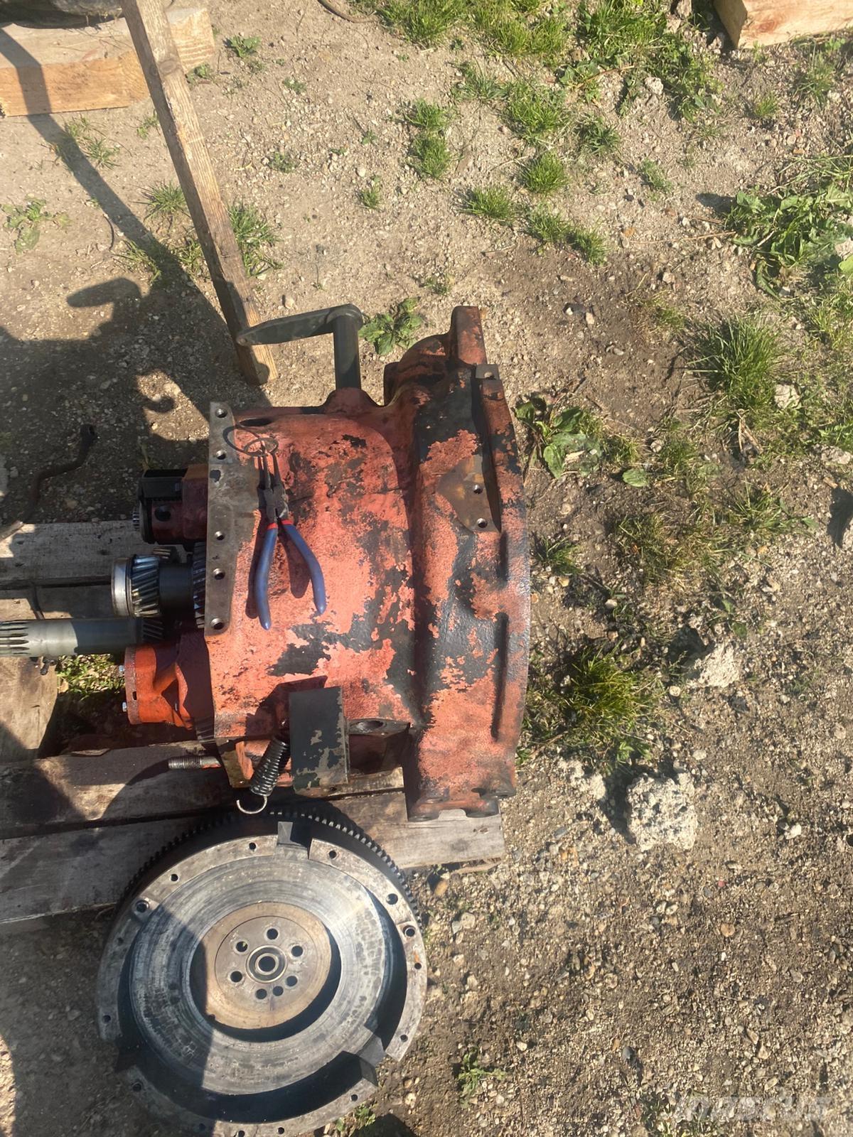 Zetor CRYSTAL Gozdarski traktorji