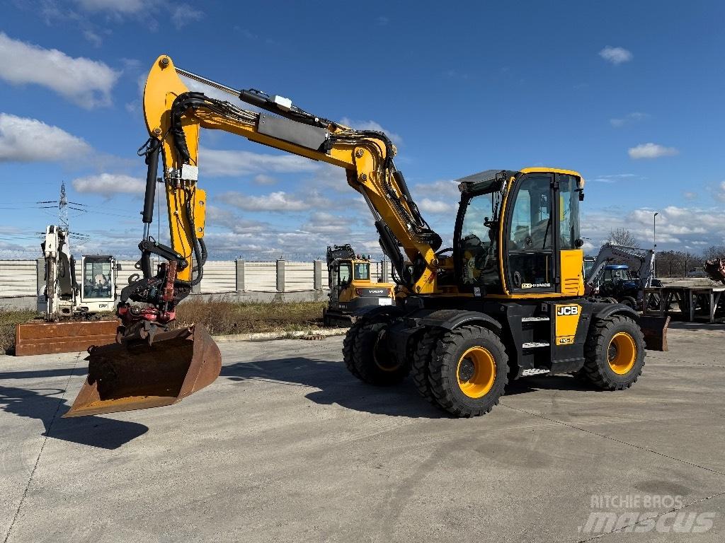 JCB Hydradig Bagri na kolesih