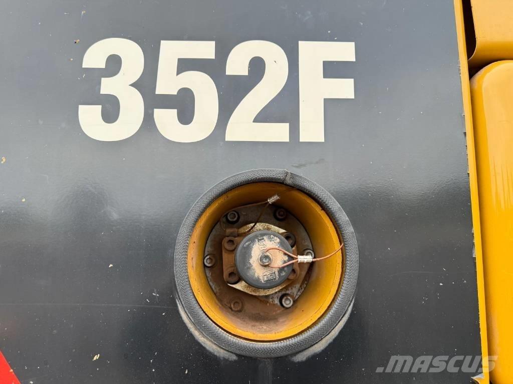 CAT 352 F Bagri goseničarji