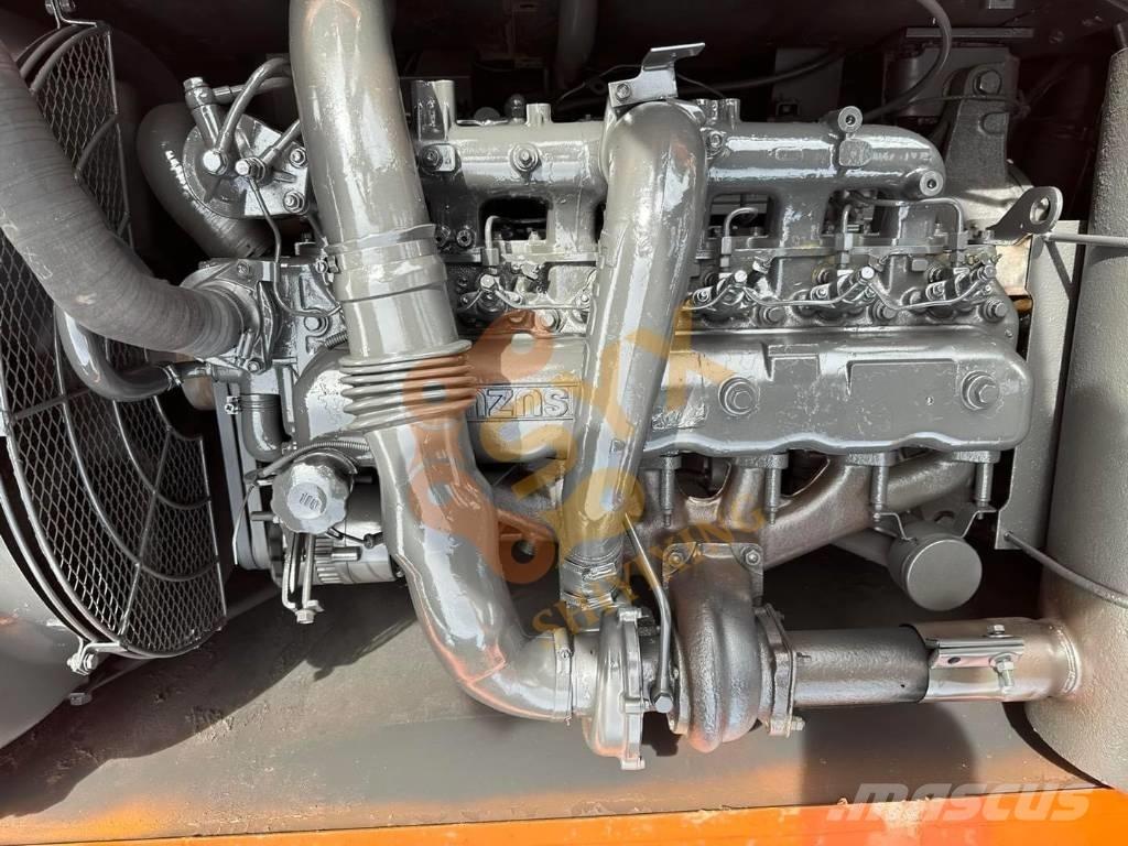 Hitachi EX 200 Bagri goseničarji