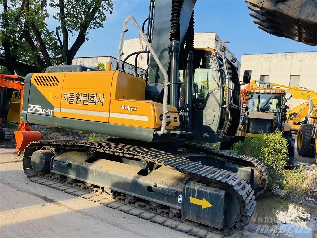 Hyundai 225 lc 9t Bagri goseničarji
