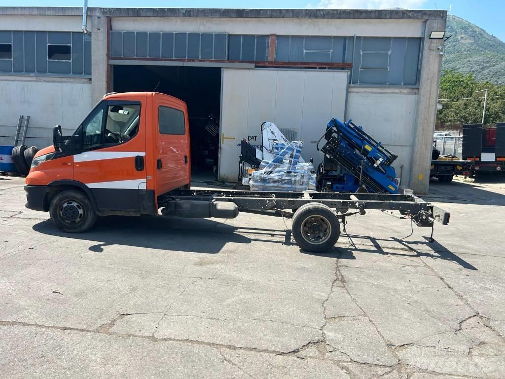Iveco Daily 35-140 Tovornjaki zabojniki