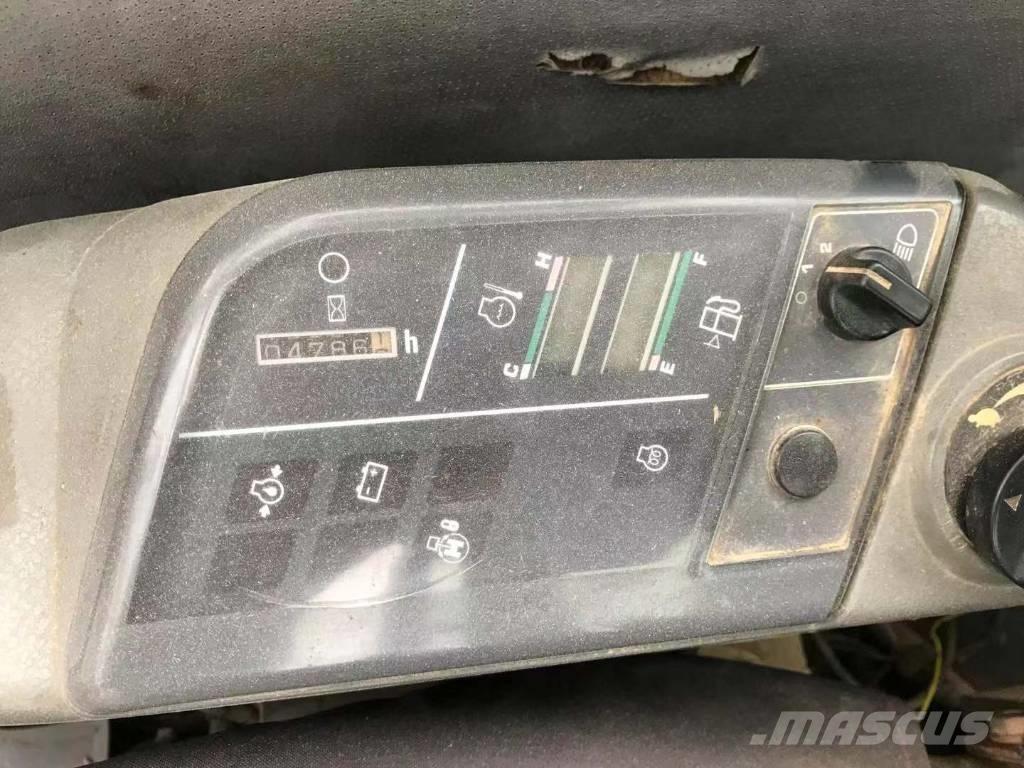 Komatsu PC 128 US Midi bagri 7t – 12t