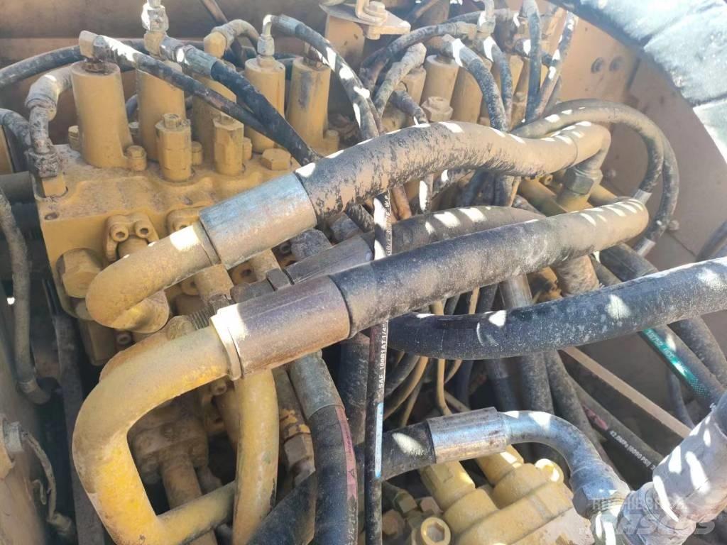 CAT 320 C Bagri goseničarji