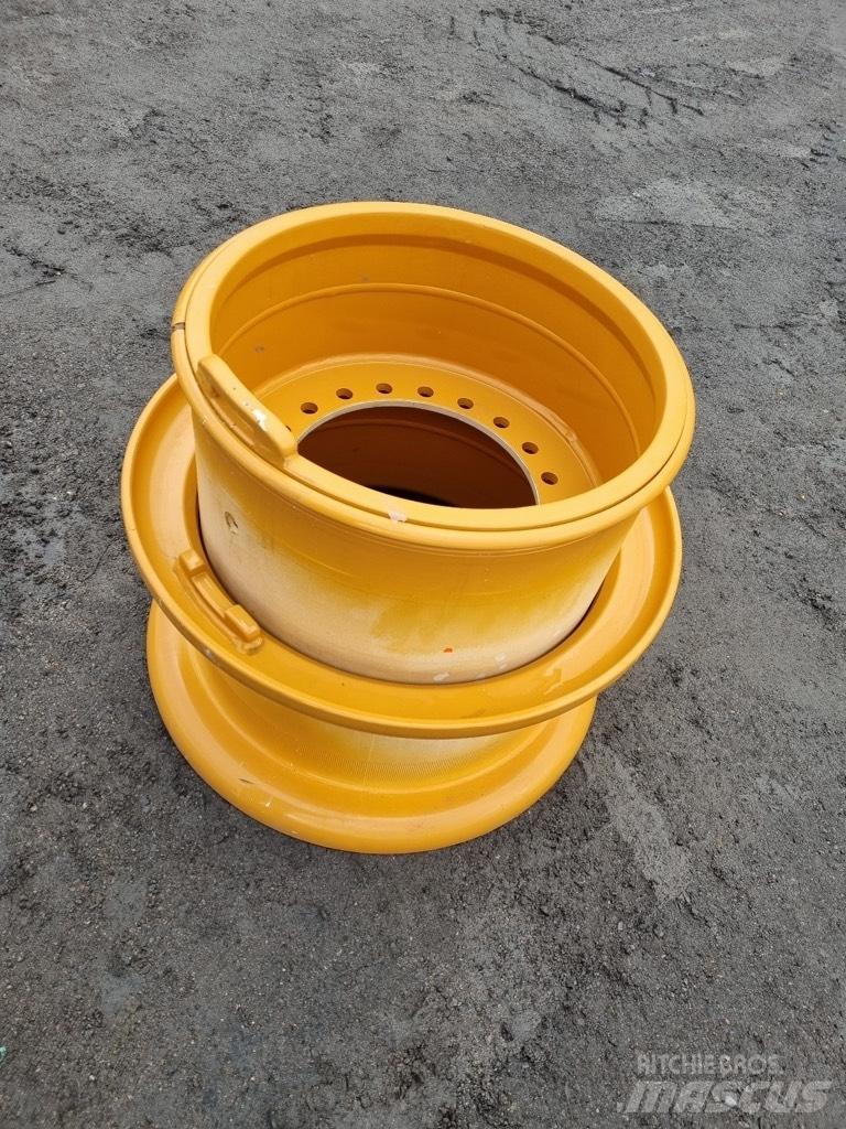 CASE 921 E rims Gume, kolesa in platišča