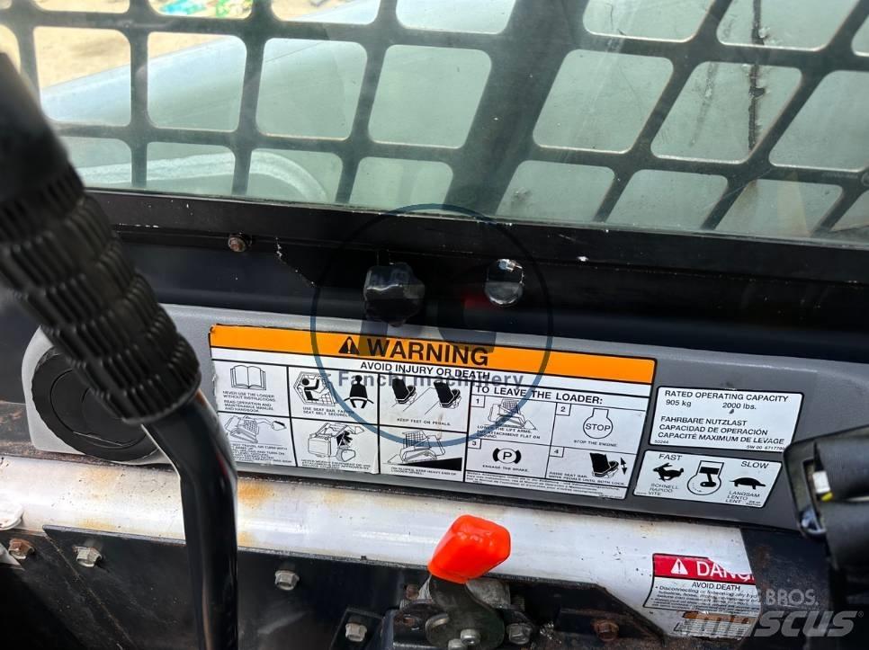Bobcat 864 Skid steer mini nakladalci