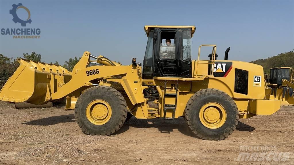CAT 966 G Kolesni nakladalci
