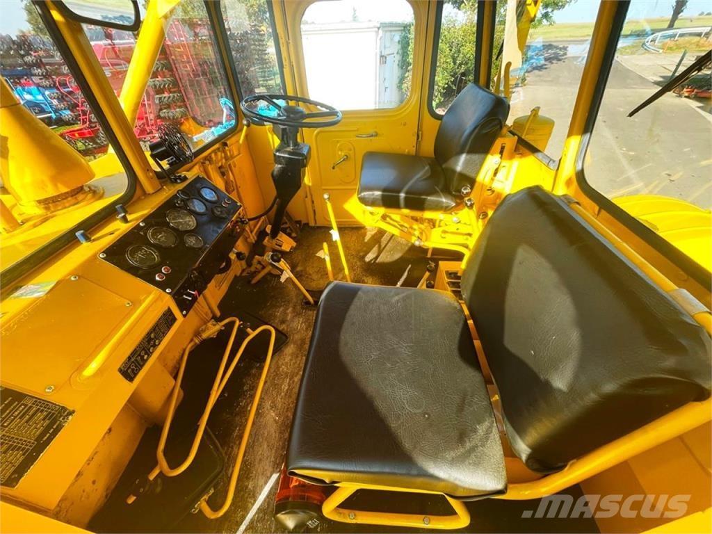 Kirovets K700A V8 Traktorji