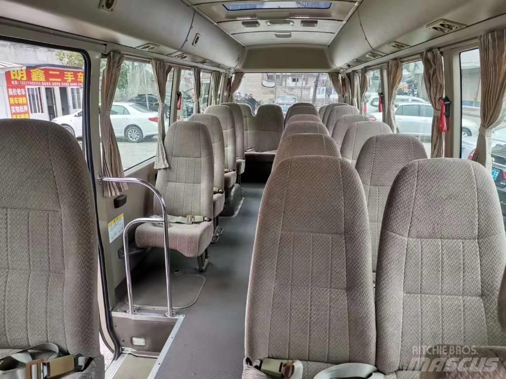 Toyota Coaster Bus Mini avtobusi