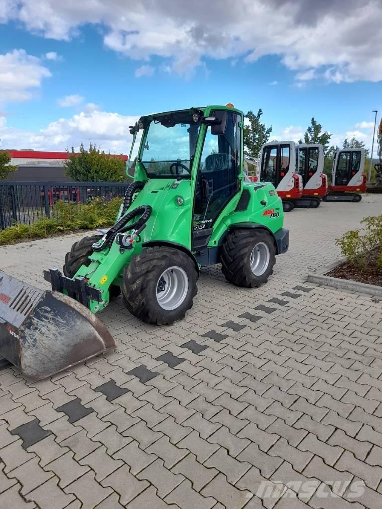 Avant 760 I Skid steer mini nakladalci