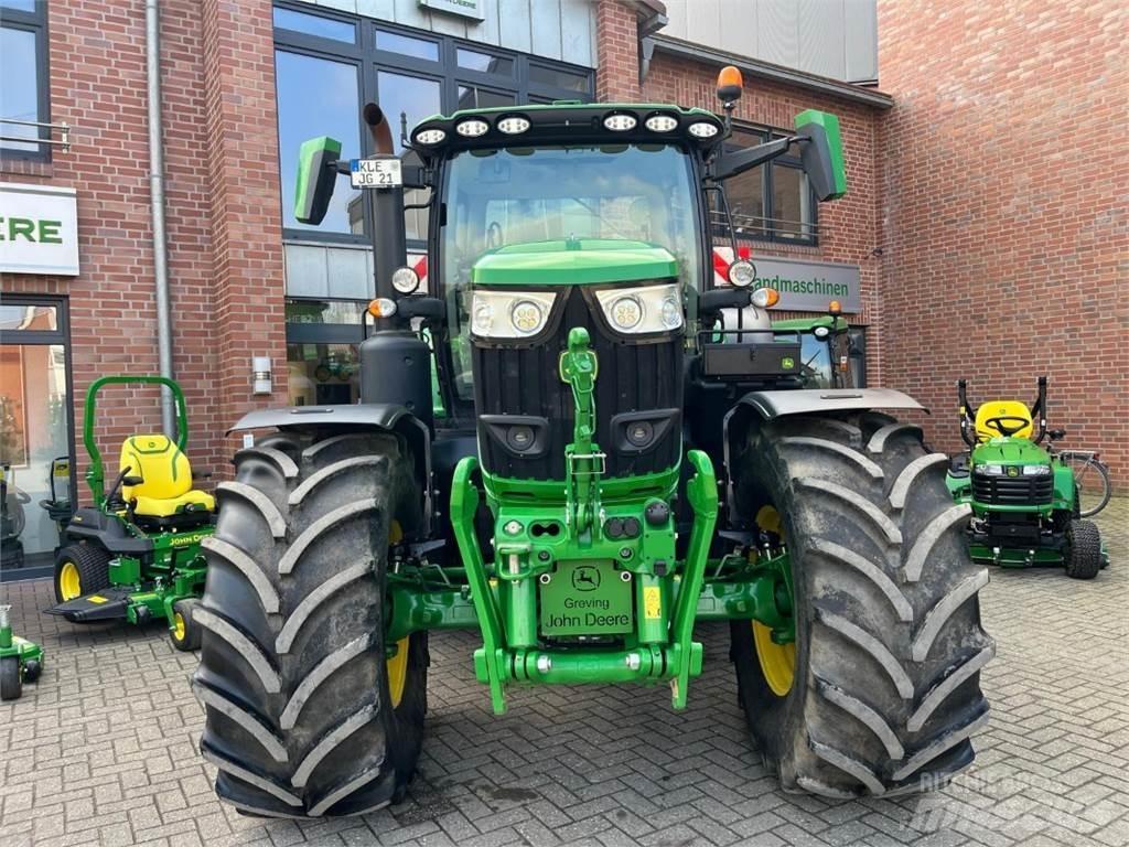 John Deere 6R215 Traktorji