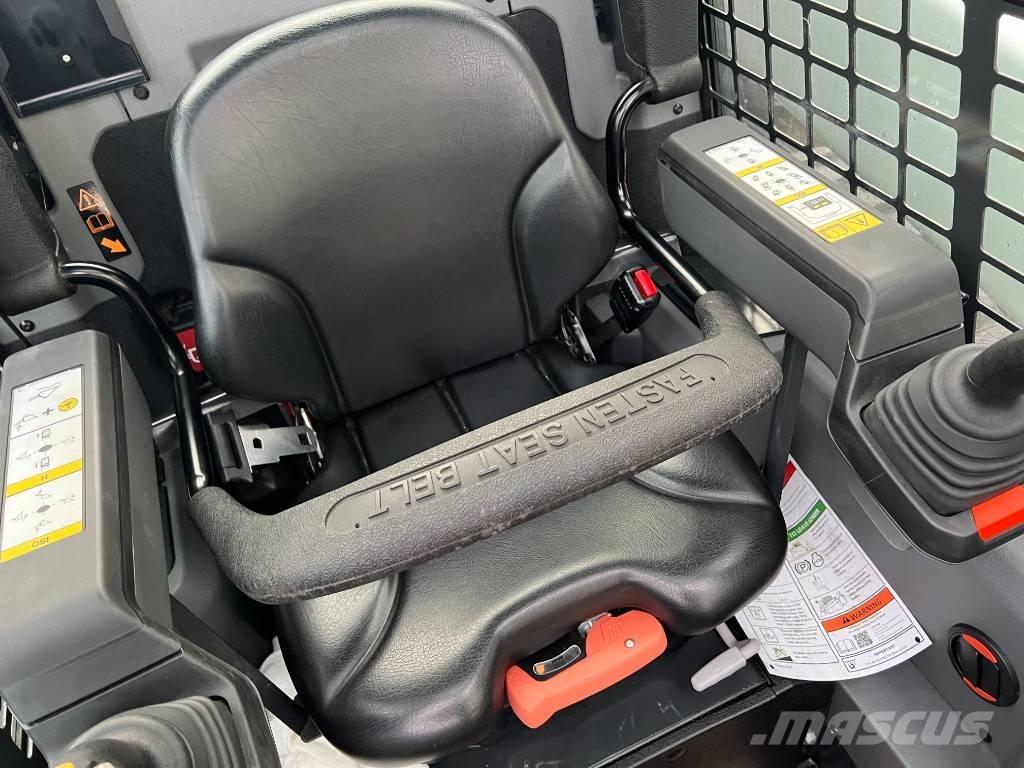 Bobcat T 76 Nakladalci goseničarji