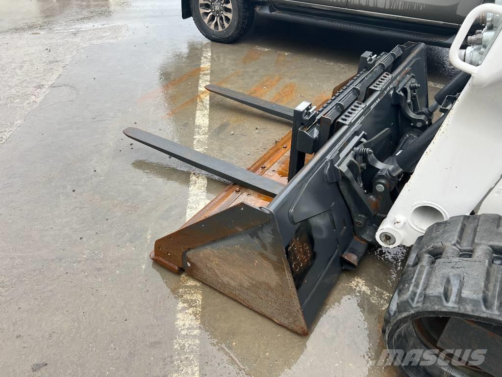 Bobcat T 76 Nakladalci goseničarji