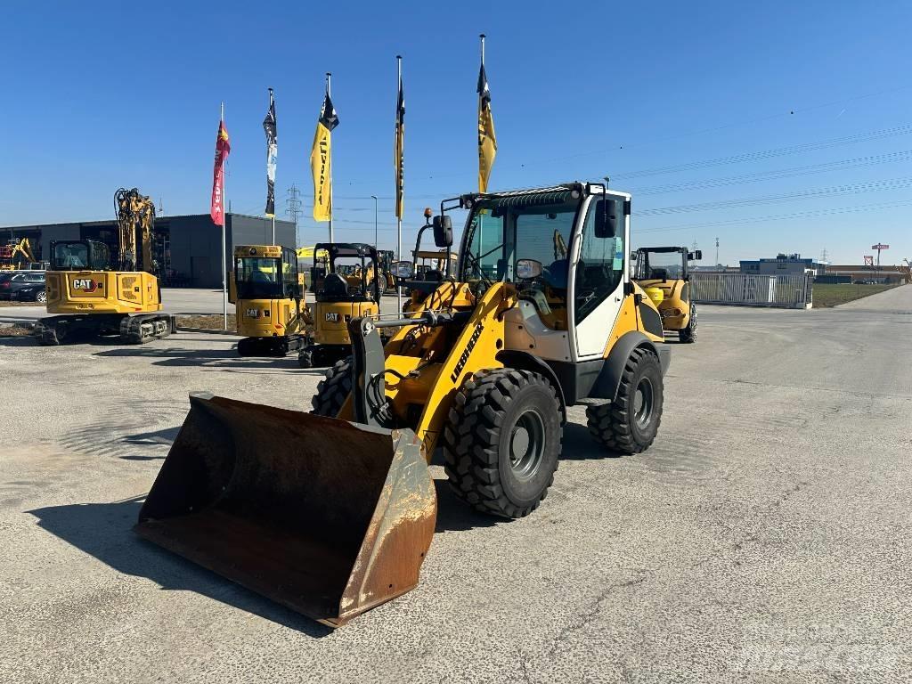 Liebherr L 506 Kolesni nakladalci
