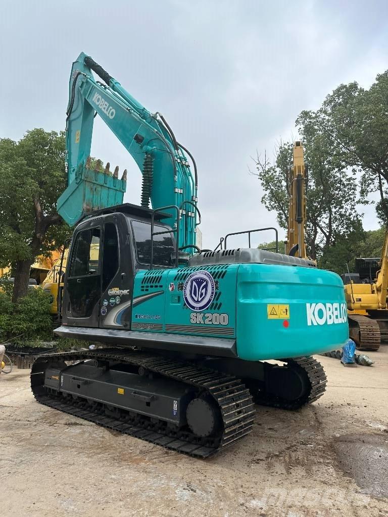 Kobelco SK 200-8 Bagri goseničarji