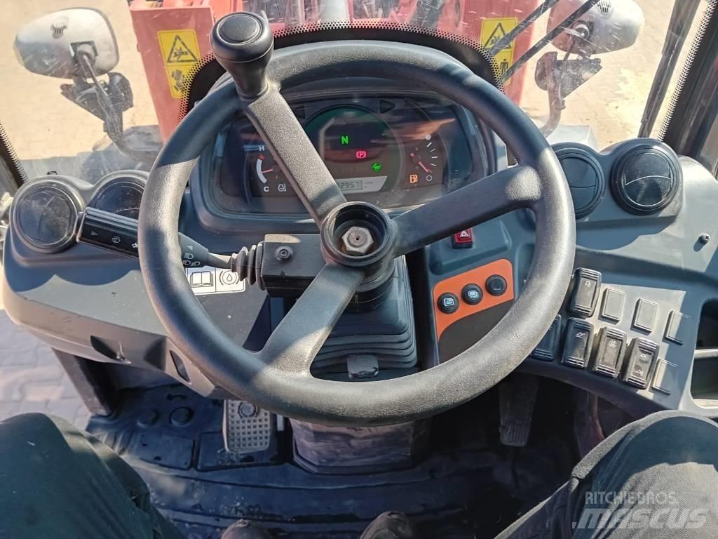 Kubota R 082 Kolesni nakladalci