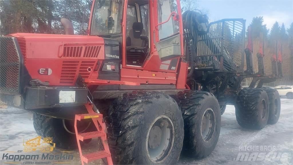 Komatsu 895 Forwarderji
