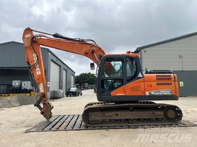 Doosan DX140LC-5 Bagri goseničarji