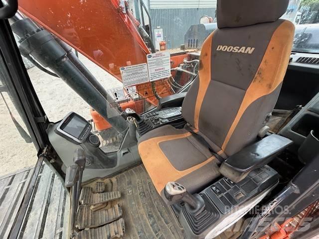 Doosan DX140LC-5 Bagri goseničarji