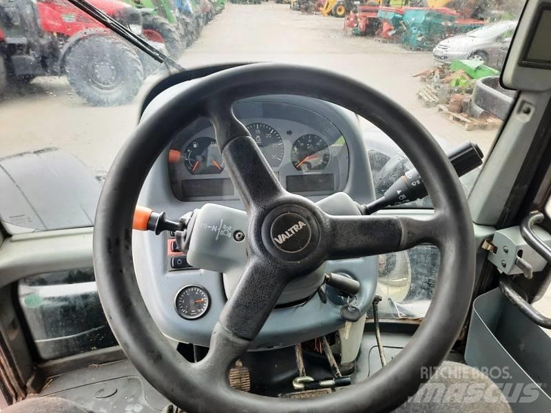 Valtra 163 Versu Traktorji