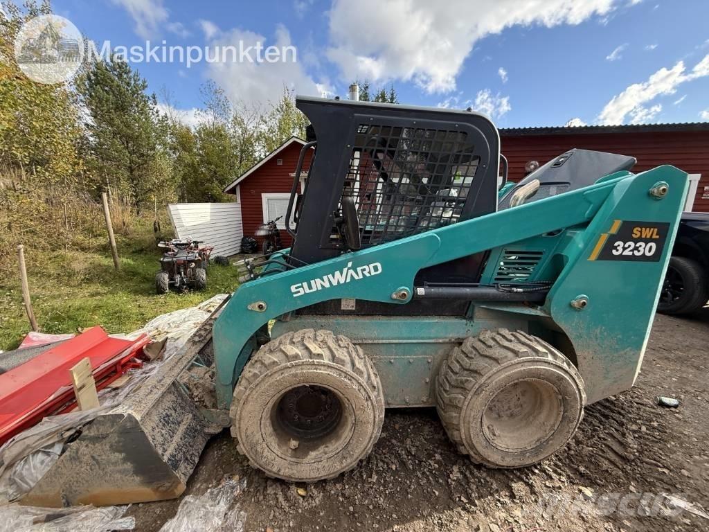 Sunward SWL 3230 Skid steer mini nakladalci