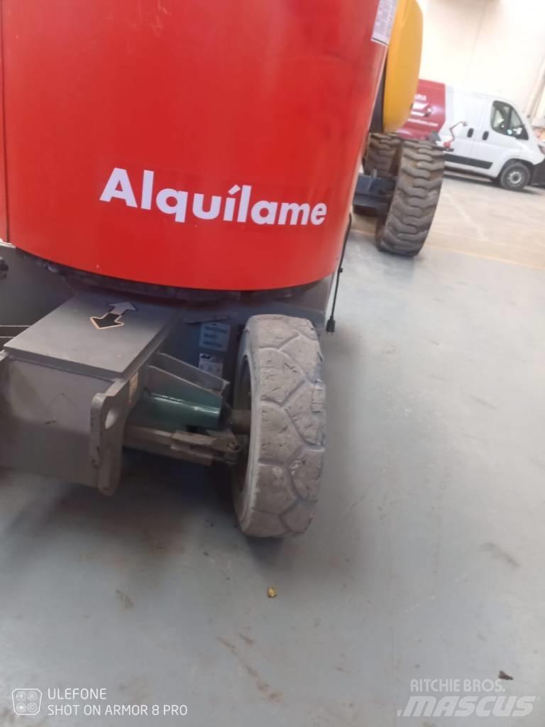 JLG E 300 AJP Zglobne dvižne ploščadi