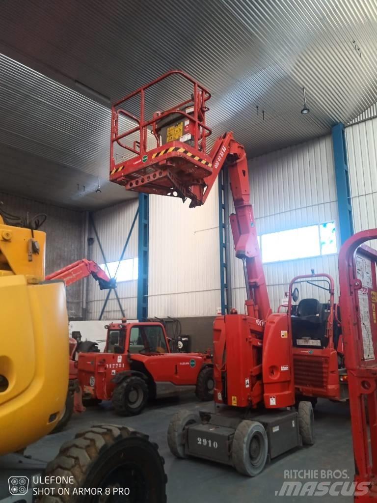 JLG E 300 AJP Zglobne dvižne ploščadi