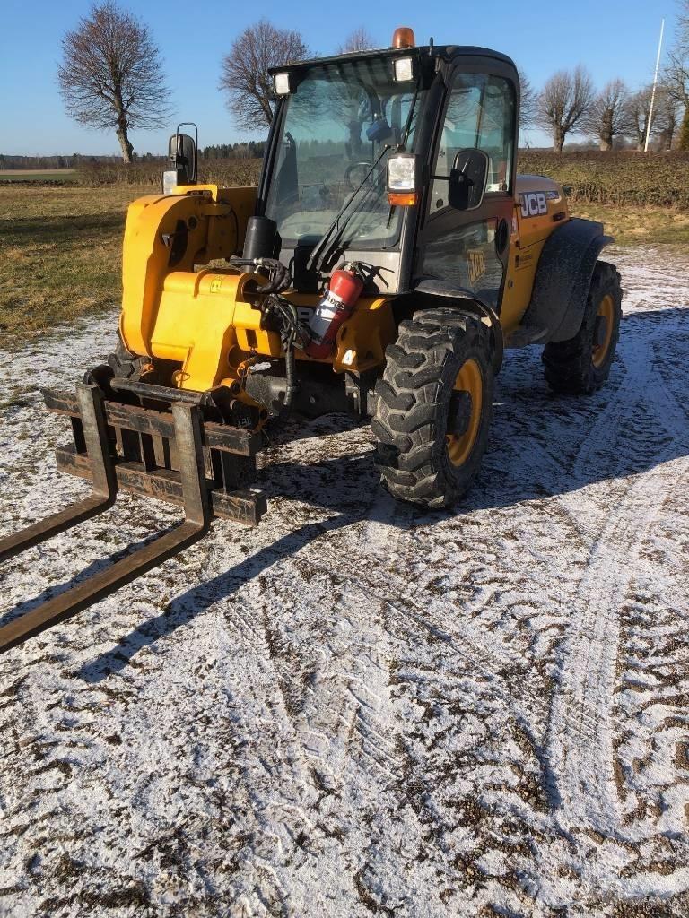JCB 524-50 Kmetijski teleskopski nakladalci