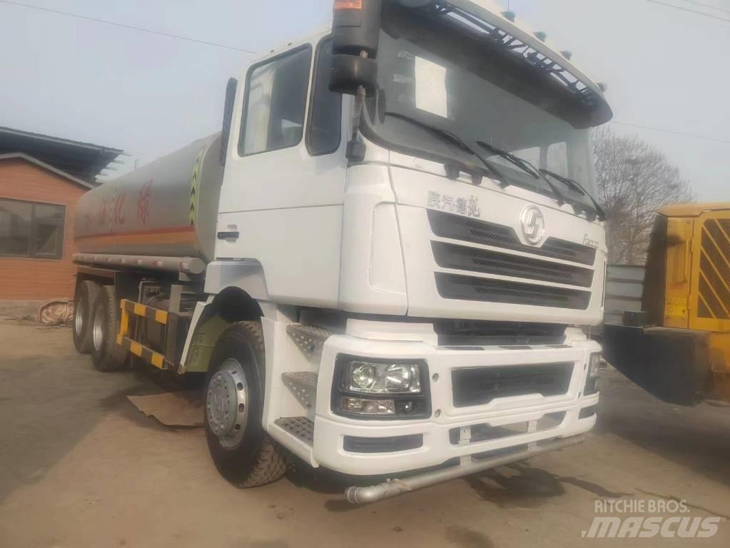 Shacman F3000 6X4 Tovornjaki za vodo