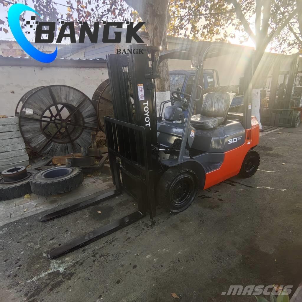 Toyota 8 F 30 Dizelski viličarji