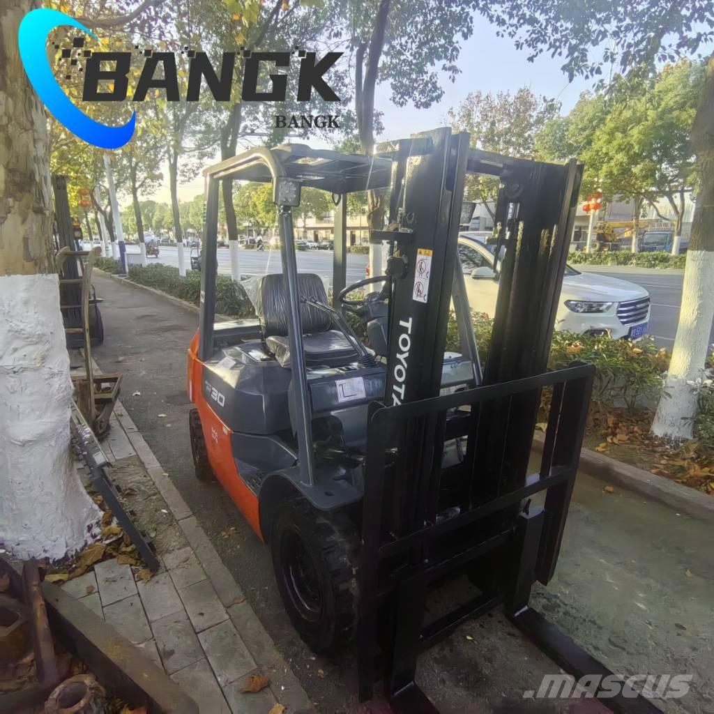 Toyota 8 F 30 Dizelski viličarji