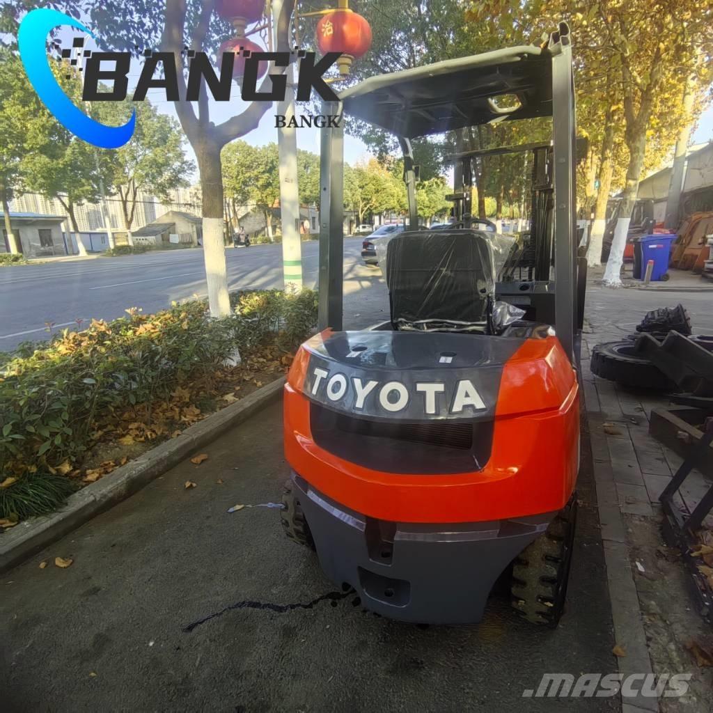 Toyota 8 F 30 Dizelski viličarji