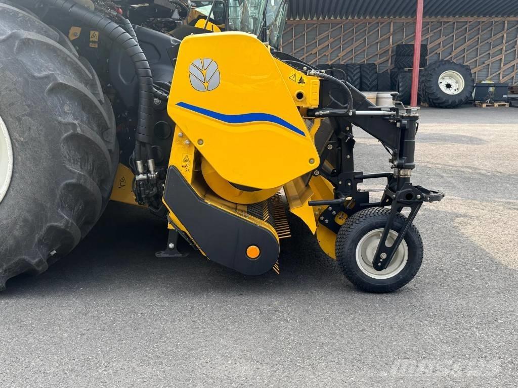 New Holland FR 550 Stroji za krmo na lastni pogon