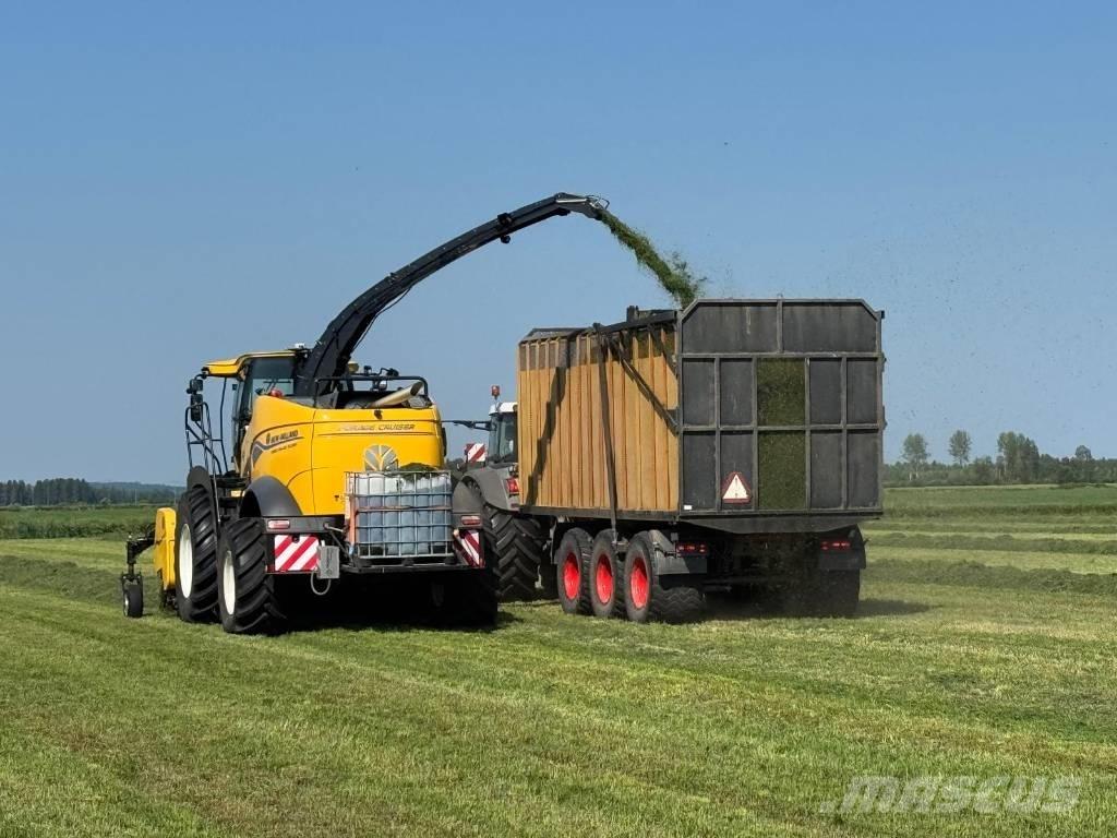 New Holland FR 550 Stroji za krmo na lastni pogon