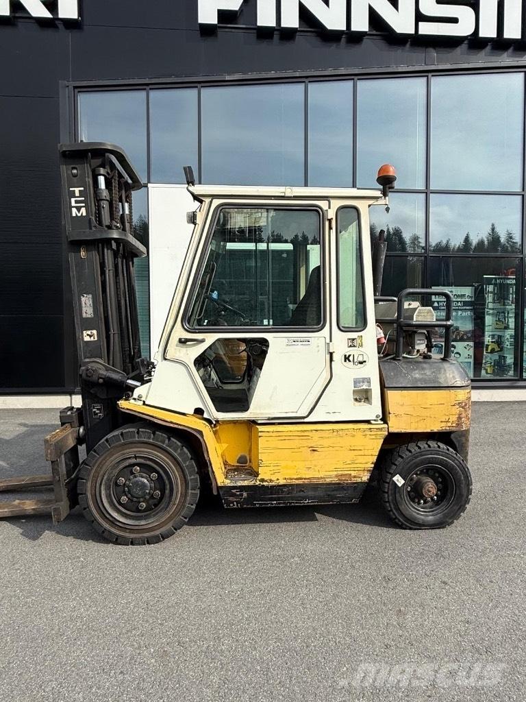 TCM FD40Z7 Dizelski viličarji