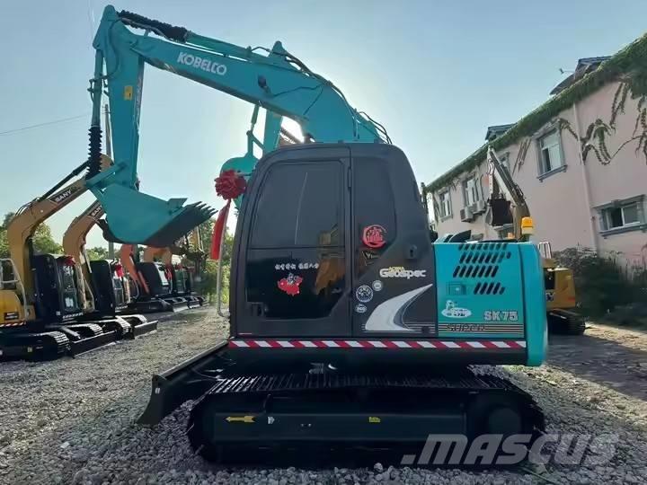 Kobelco SK 75 Bagri goseničarji