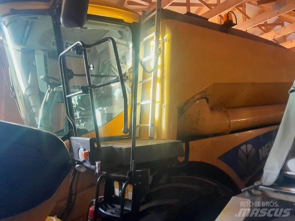 New Holland TC 4.90 Kombajni