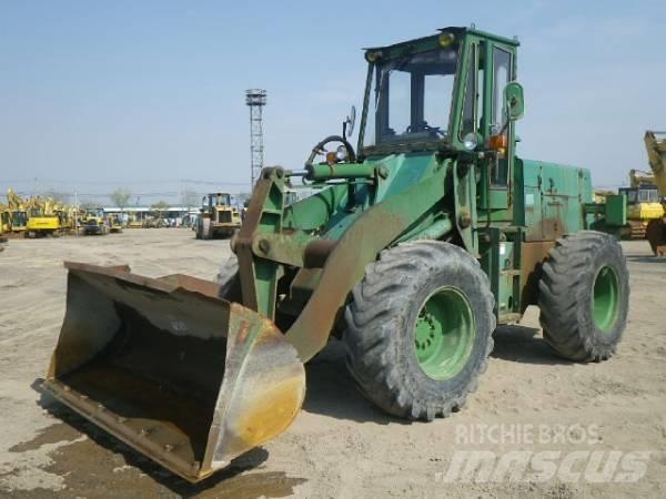 Komatsu 510 Kolesni nakladalci