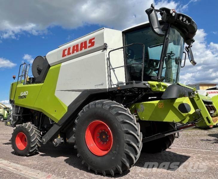 CLAAS TRION 640 Kombajni