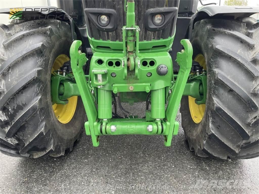 John Deere 6230R Traktorji